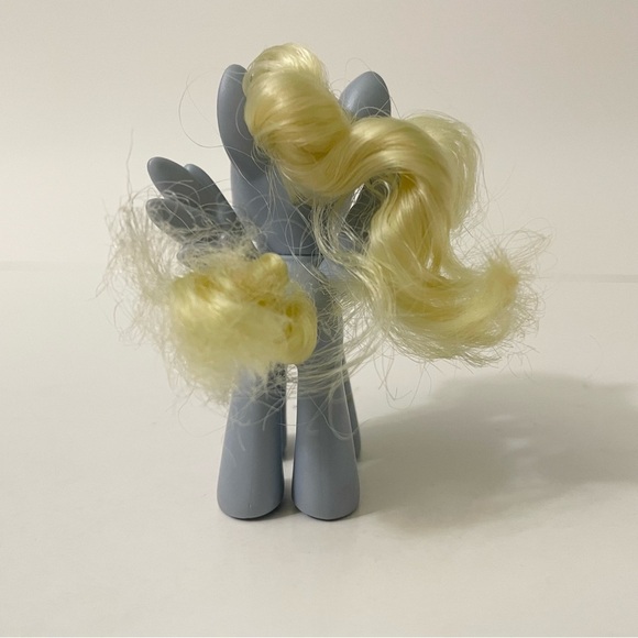 My Little Pony Derpy Hooves 3" Toys R Us Favorites MLP 2010 - Picture 4 of 16